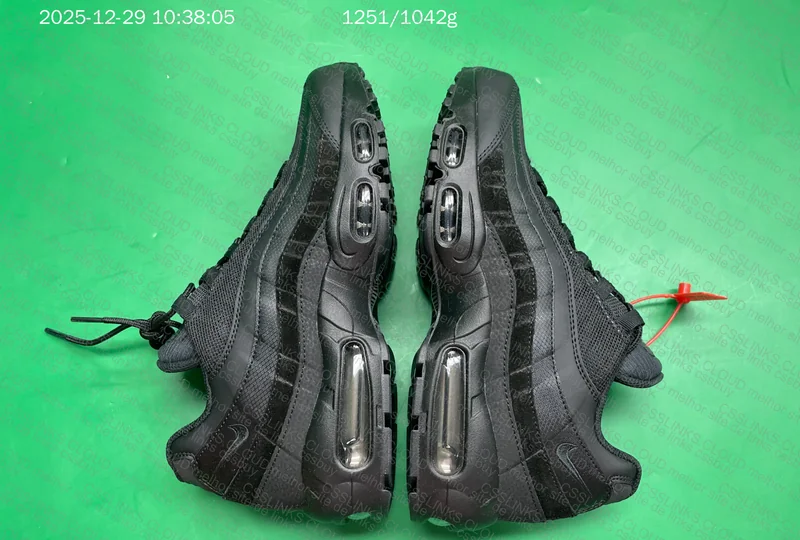 Air Max 95 Essential
