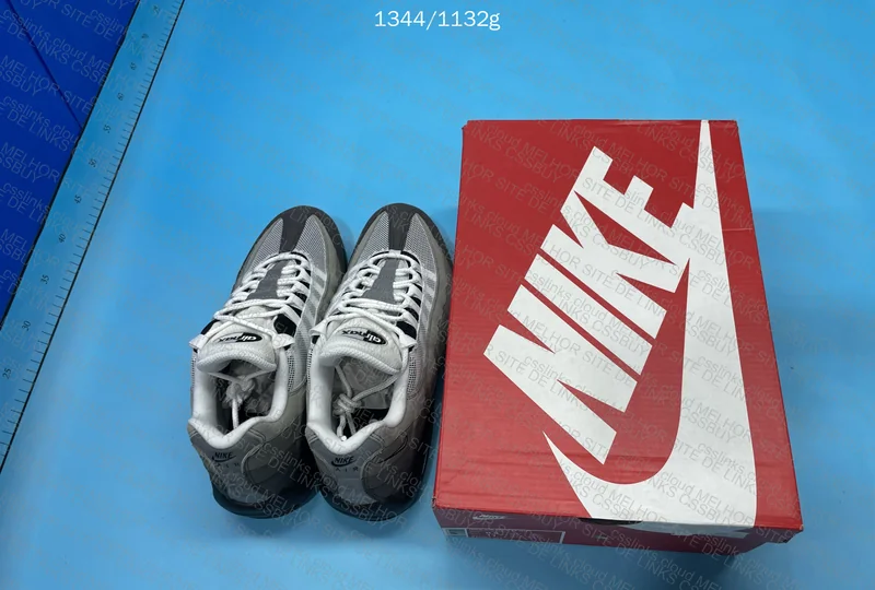 Air Max 95 Gray Gradient 4