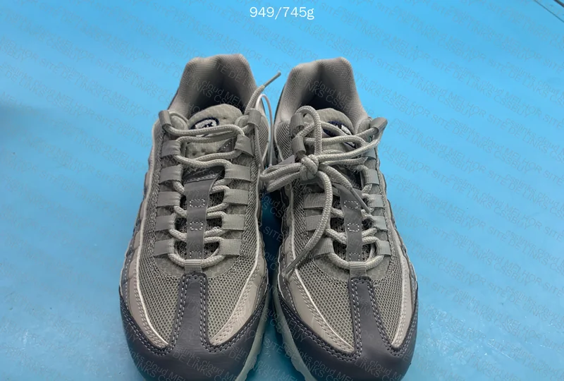Air Max 95 Grey Light Green Gradient