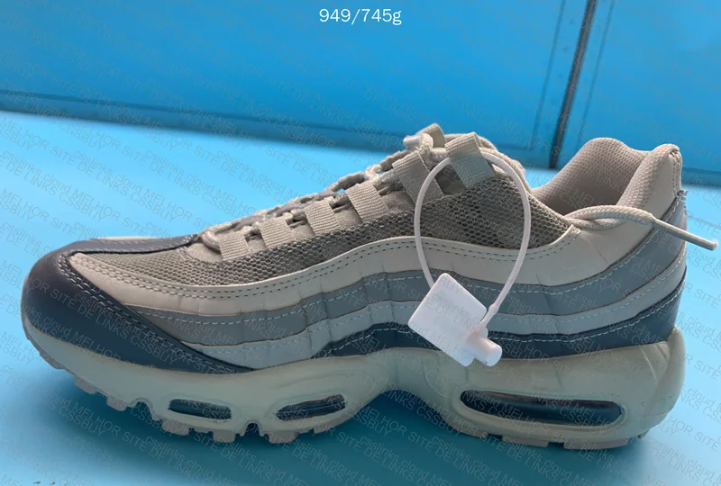 Air Max 95 Grey Light Green Gradient 7
