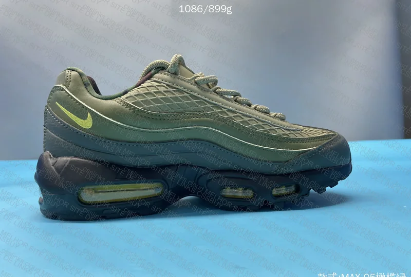 Air Max 95 Gutta Green 7