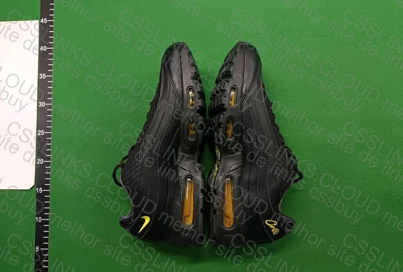 Air Max 95 Honey Black 4