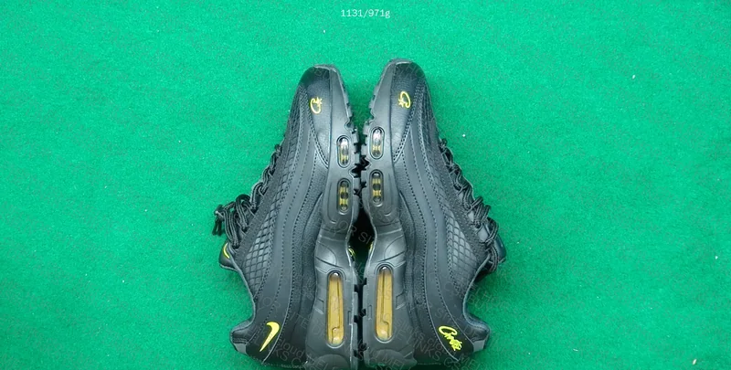 Air Max 95 Honey Black 2