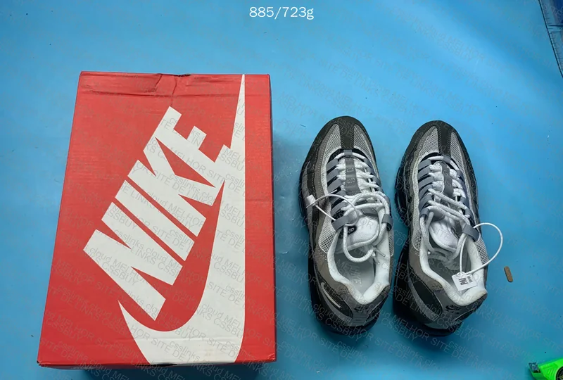 Air Max 95 Jewel Cool Grey 2