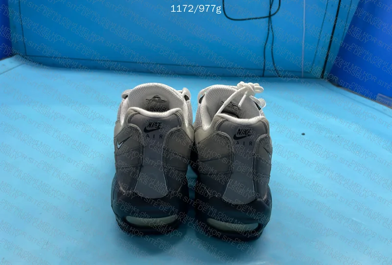 Air Max 95 Jewel Cool Grey 2