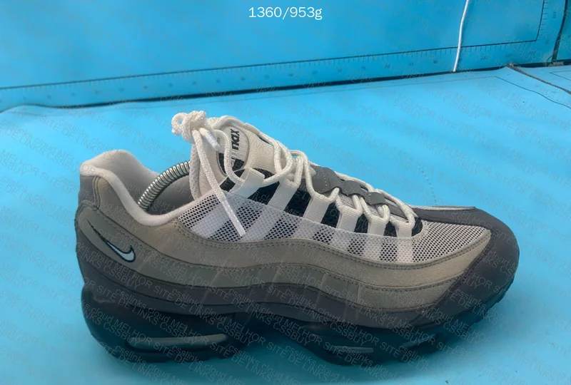 Air Max 95 Jewel Grey GX B 4