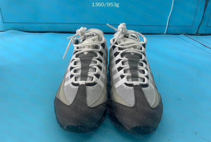 Air Max 95 Jewel Grey GX B 7