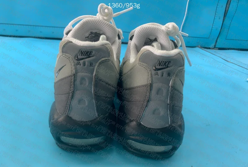 Air Max 95 Jewel Grey GX B 9
