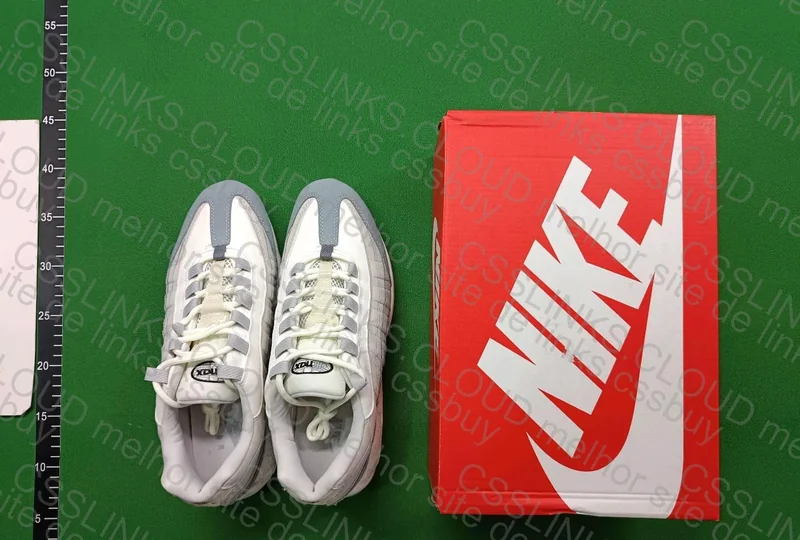 Air Max 95 Light Bone