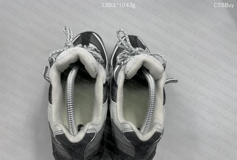 Air Max 95 (Color Unknown) 10