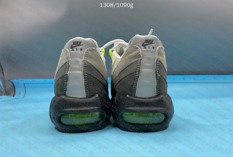 Air Max 95 Neon 4