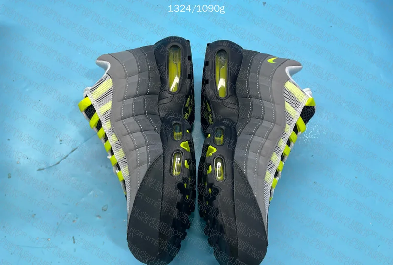 Air Max 95 Neon 8
