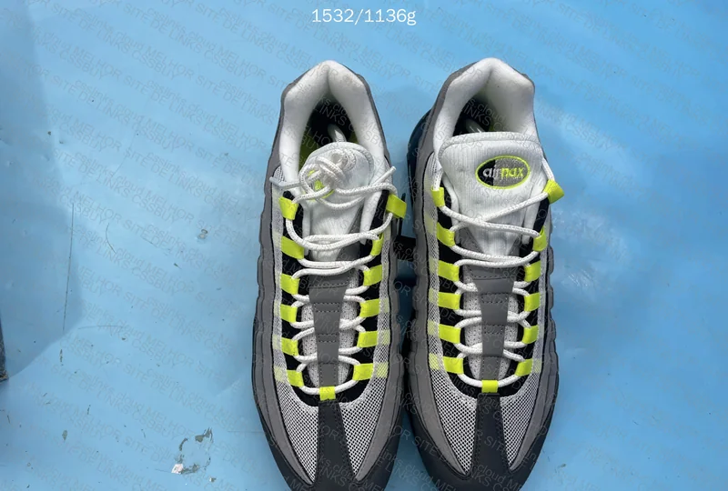 Air Max 95 Neon 4