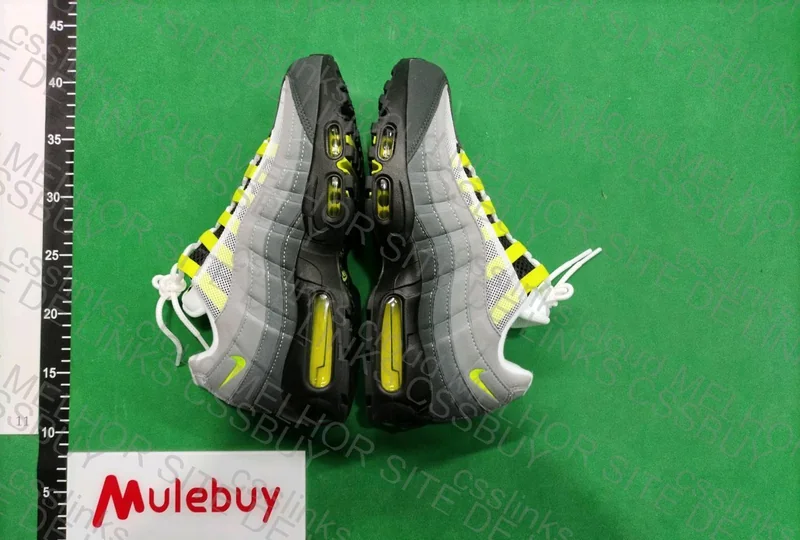 Air Max 95 Neon 4