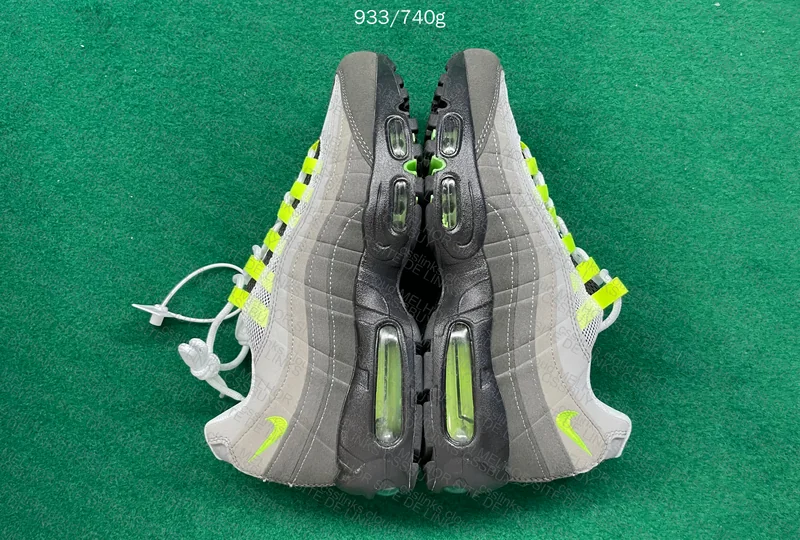 Air Max 95 'Neon' 2