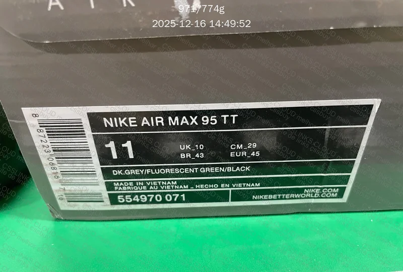 Air Max 95 Neon 4