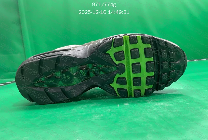 Air Max 95 Neon 8
