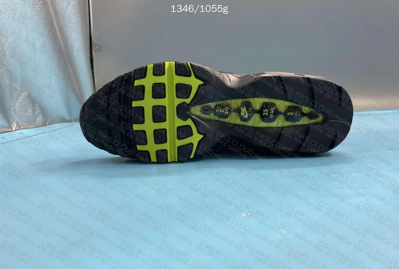 Air Max 95 Neon B Grade 9