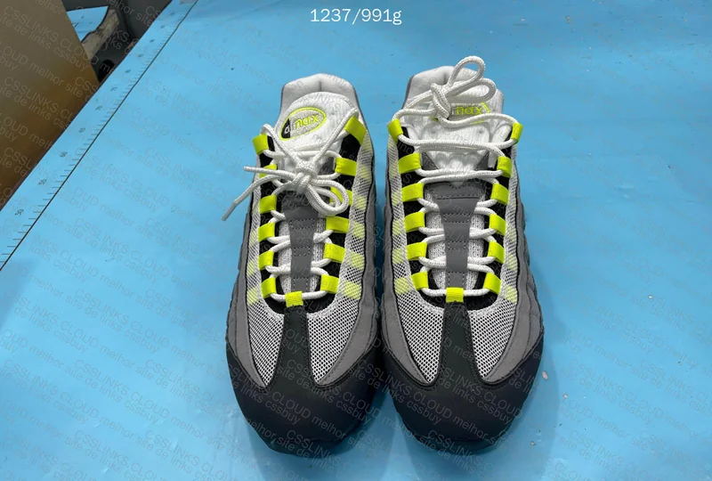 Air Max 95 Neon B Grade 2