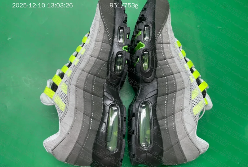 Air Max 95 Neon - Unsure About Pics 9