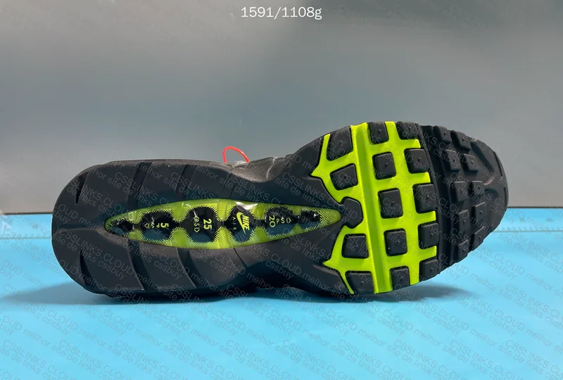 Air Max 95 Neon OG 4