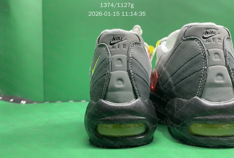 Air Max 95 OG Neon 3