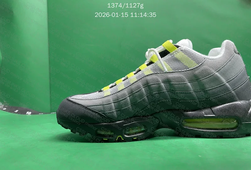 Air Max 95 OG Neon 4