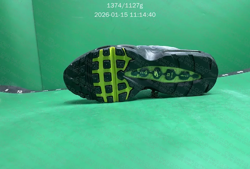 Air Max 95 OG Neon 9