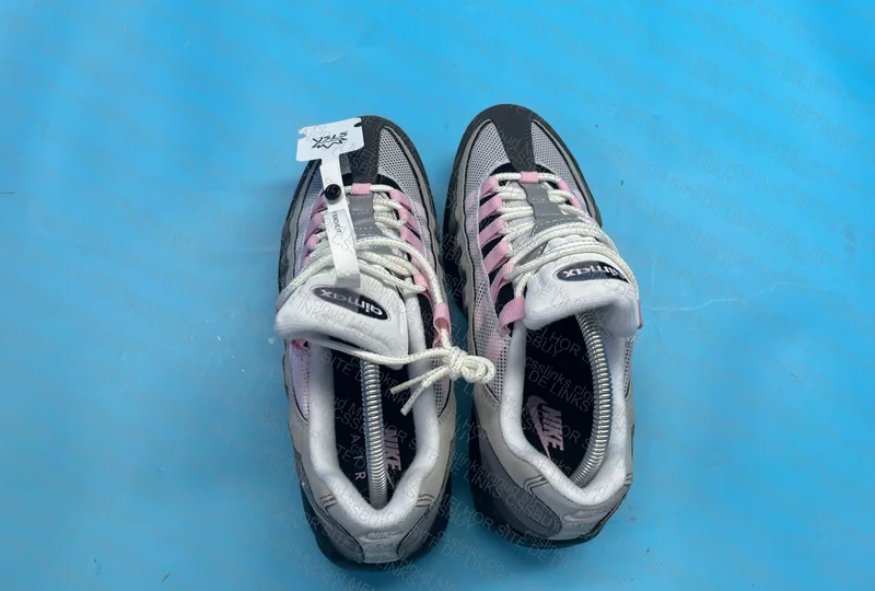 Air Max 95 Pink Foam 2