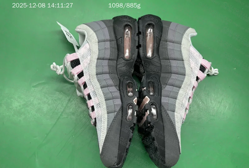 Air Max 95 Pink Foam 6