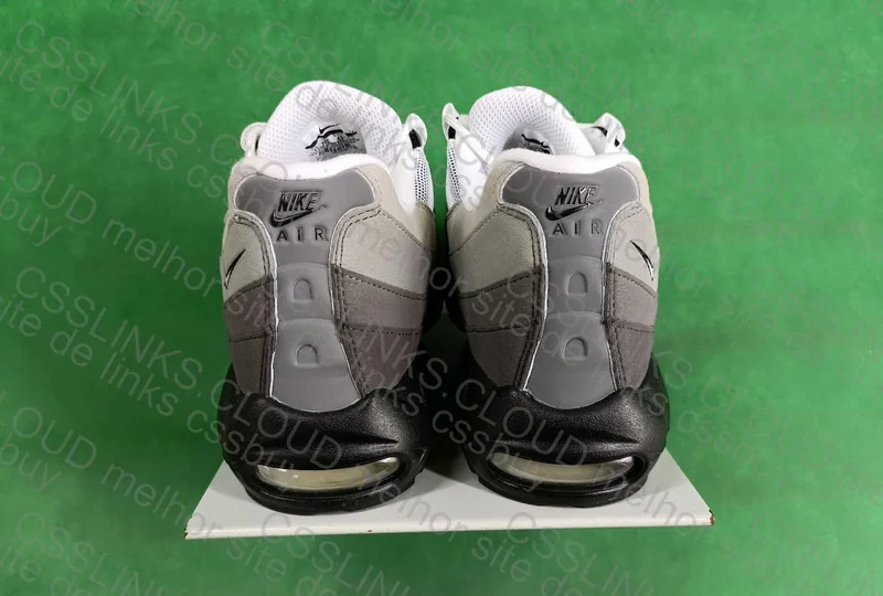 Air Max 95 Black and Gray 3