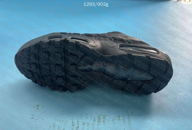 Air Max 95 Black GL Status? 4