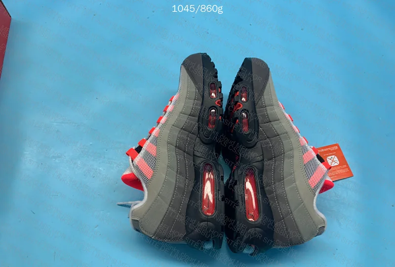 Air Max 95 Solar Red 4