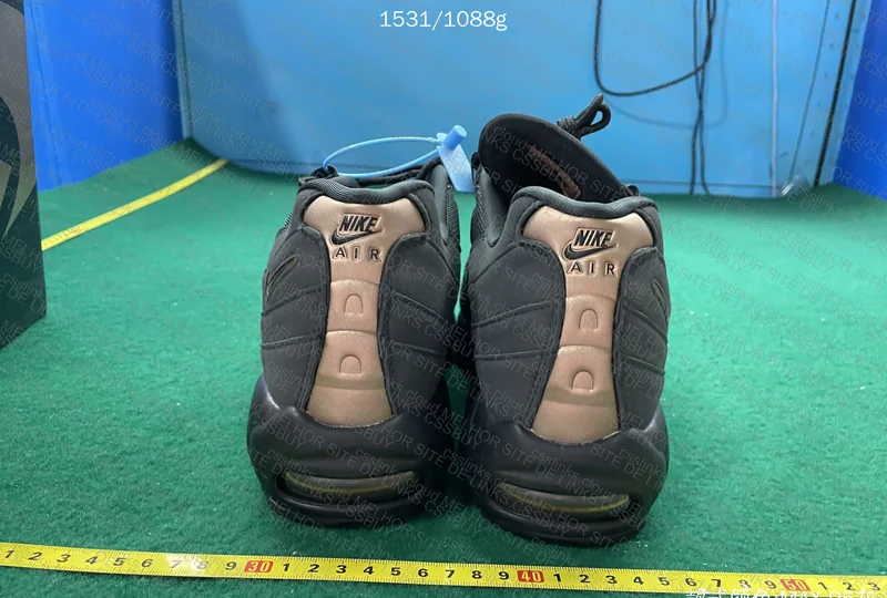 Air Max 95 Syna 3