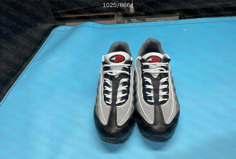 Air Max 95 Track Red