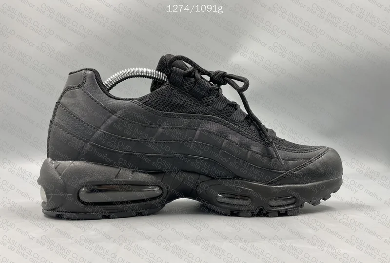 Air Max 95 'Triple Black' 4