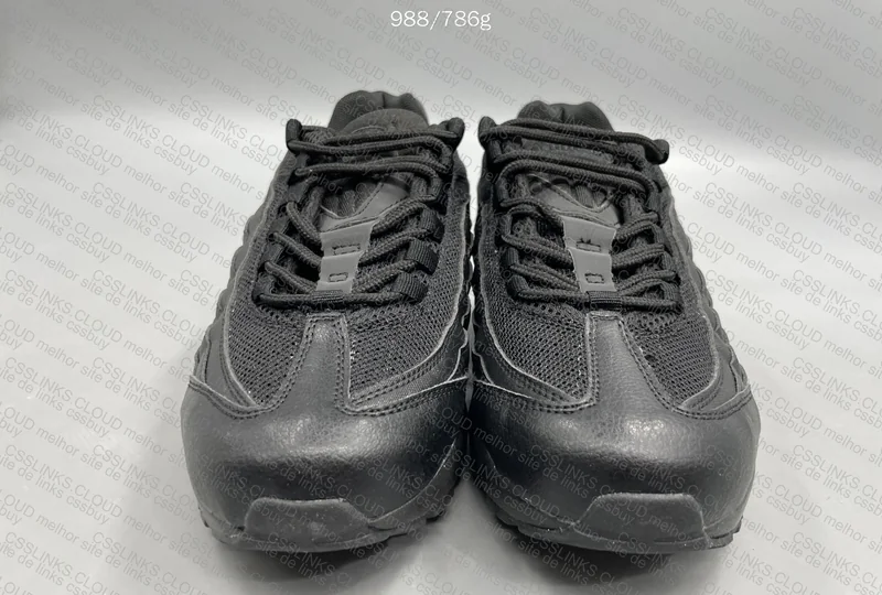 Air Max 95 Triple Black 3