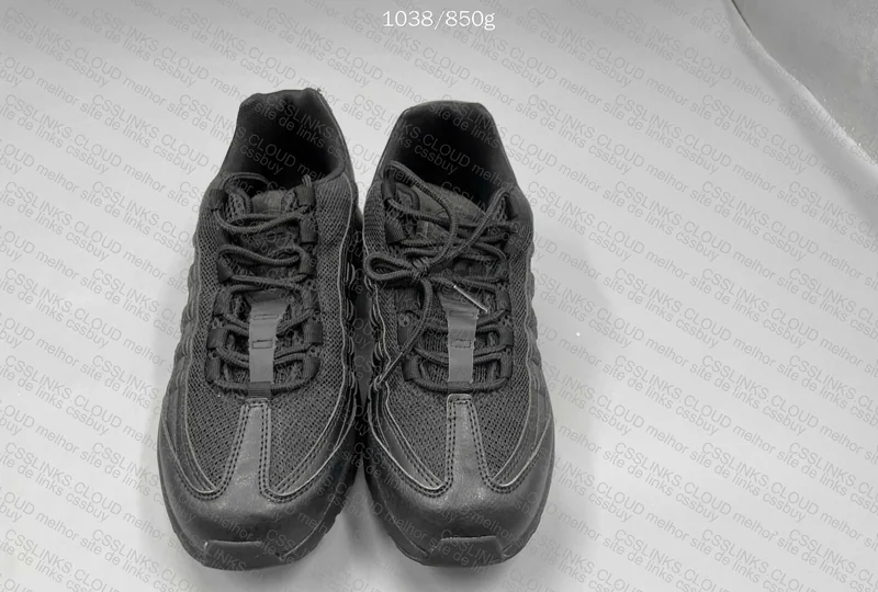 Air Max 95 Triple Black