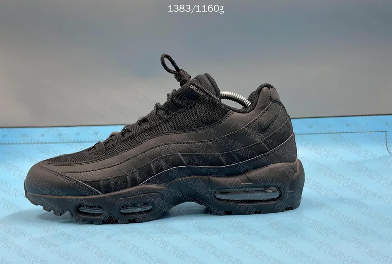 Air Max 95 Triple Black 2