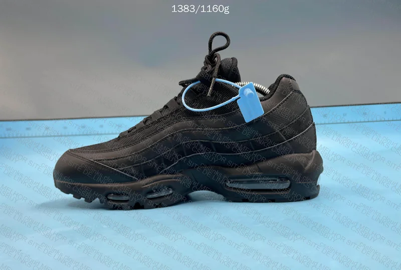 Air Max 95 Triple Black 5