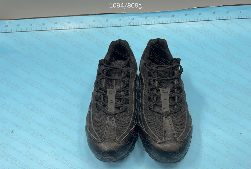 Air Max 95 Triple Black