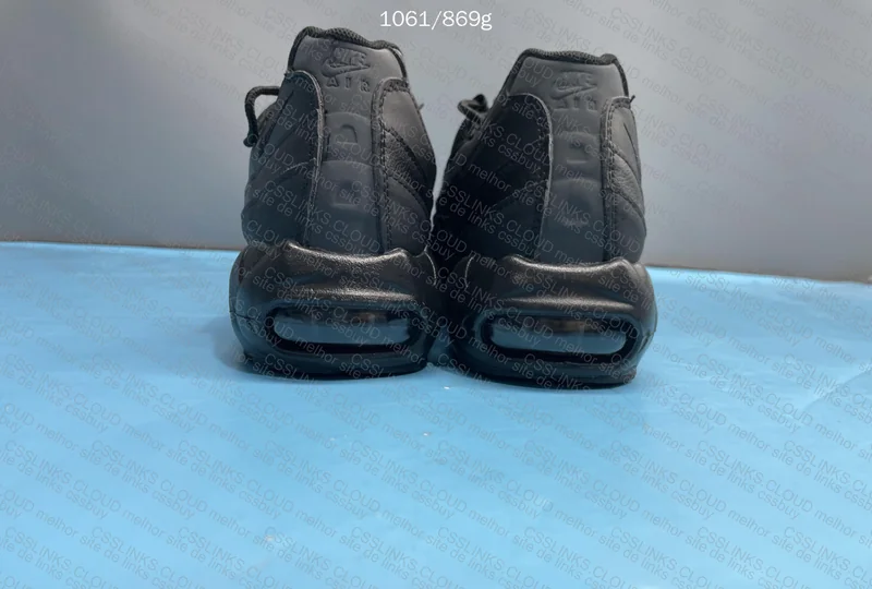 Air Max 95 Triple Black