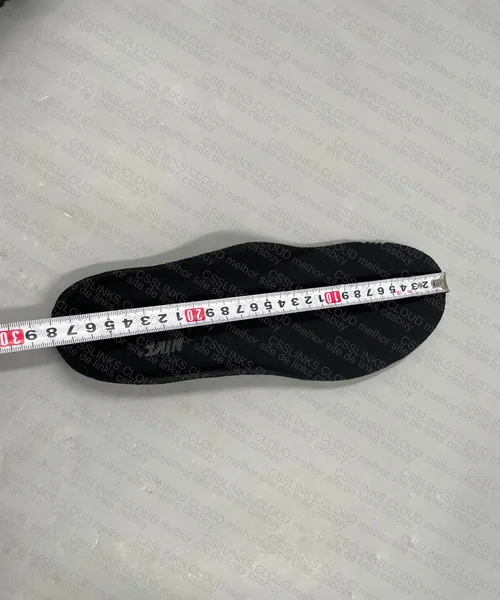 Air Max 95 Triple Black (with measurements) 9