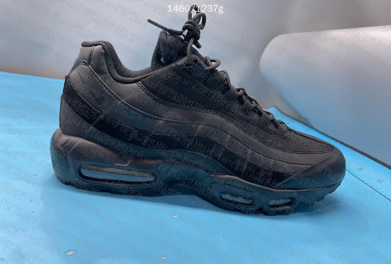 Air Max 95 Triple Black - GX 9