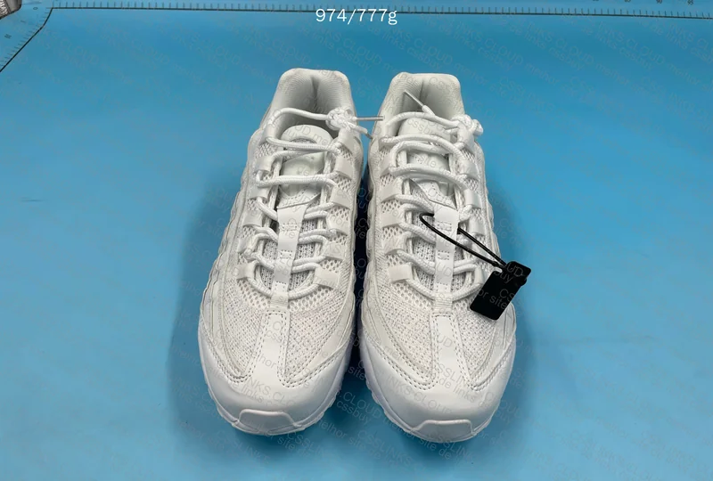 Air Max 95 Triple White 5