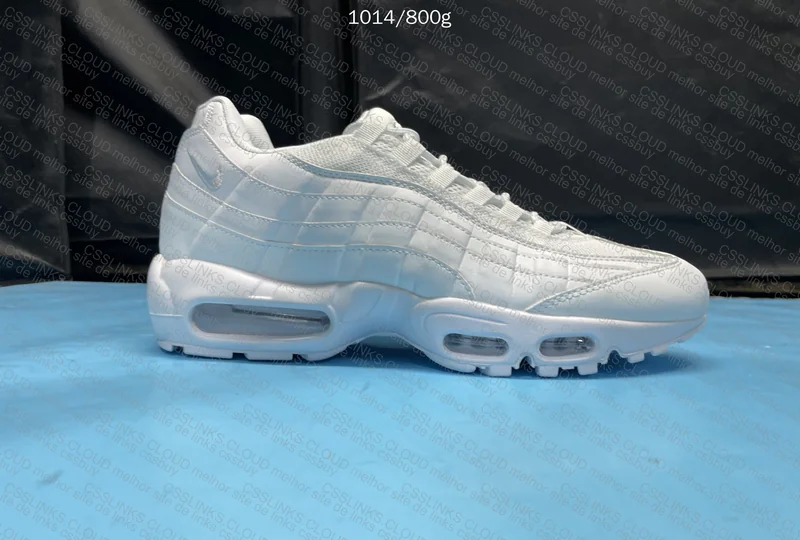 Air Max 95 Triple White 4