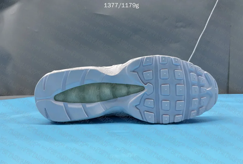 Air Max 95 Triple White - GX 8