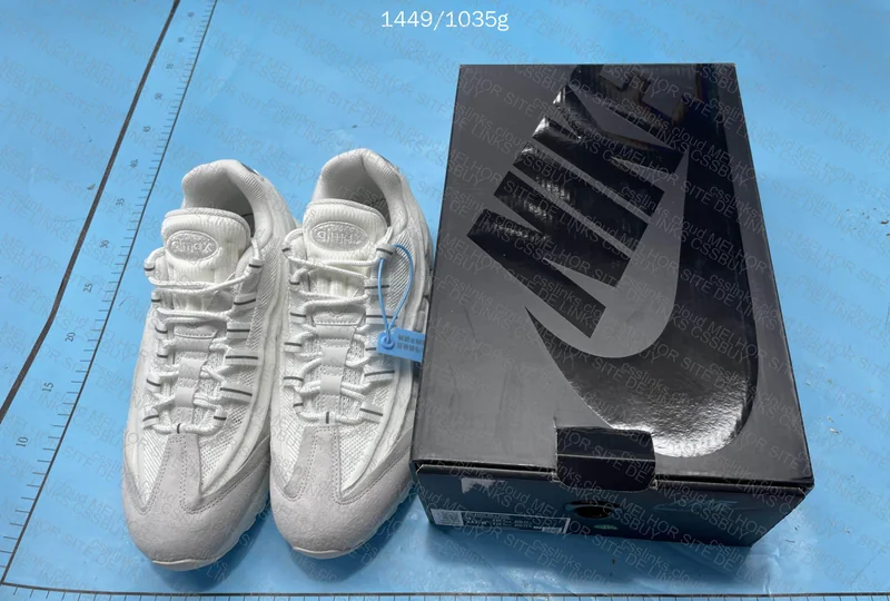 Air Max 95 White CDG 4