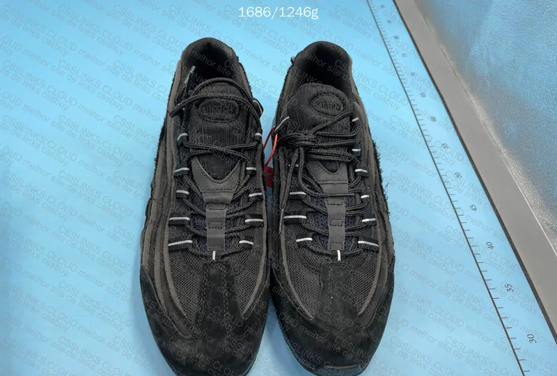 Air Max 95 x CDG