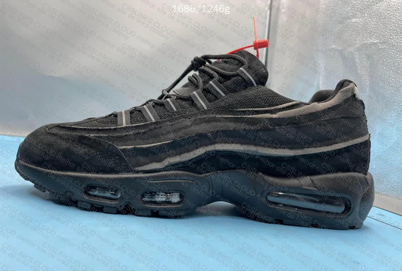 Air Max 95 x CDG 3